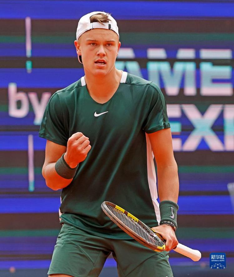 尤其是在长 尤其是在长